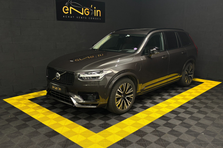 VOLVO XC90