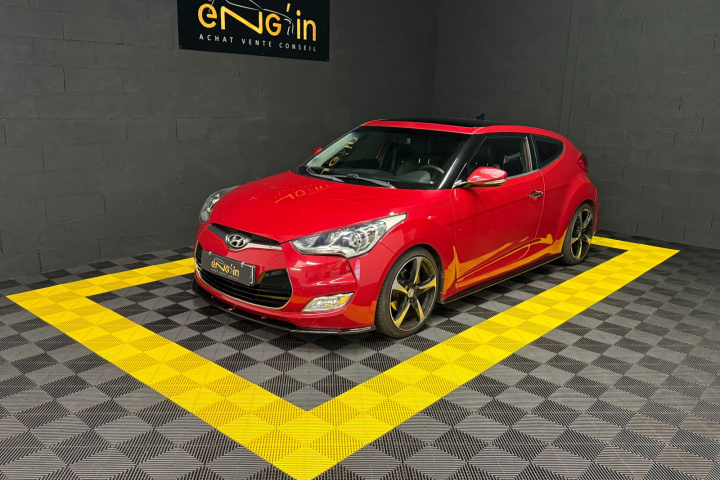 HYUNDAI VELOSTER